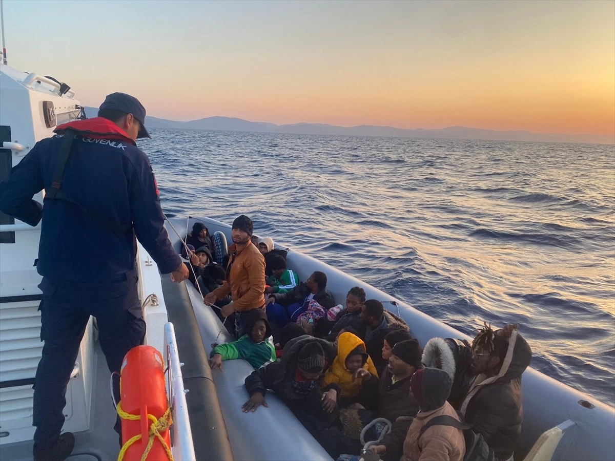 Bodrum Açıklarında Yunanistan Tarafından İtelenen Göçmenler Kurtarıldı