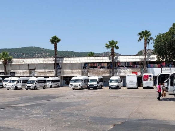 Başkan Aras “Vatandaşların taleplerine kayıtsız kalmıyoruz.”