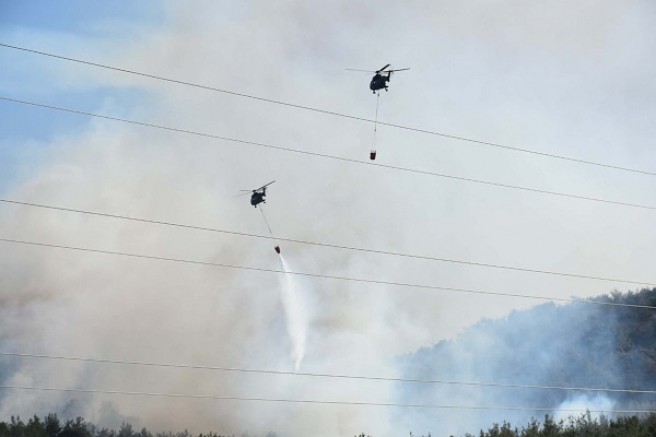 İzmir ve Bolu’da orman yangını paniği: Uçak ve Helikopterler ile  müdahale ediliyor
