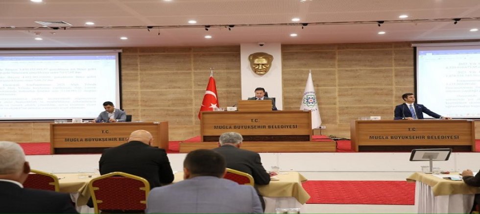 Büyükşehir Meclisi Ahmet Aras Başkanlığında Toplandı