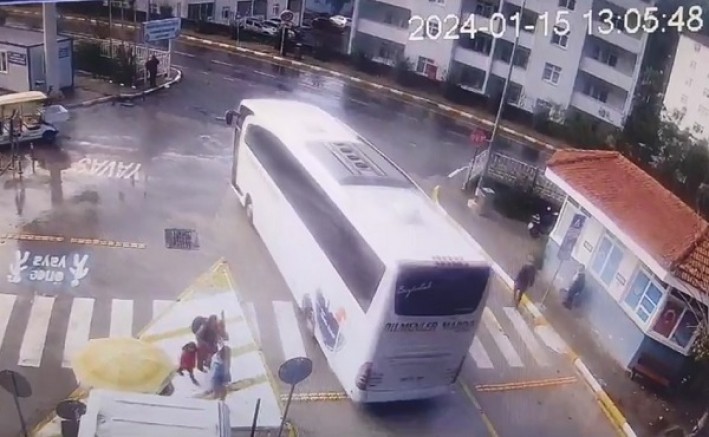 Marmaris'ten Yola Çıkan Otobüs, Aydıncık'ta Kaza Geçirdi 9 ölü