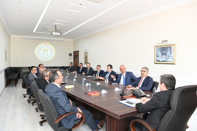 Turizm Tedbirleri Toplantısı Vali Orhan Tavlı Başkanlığında yapıldı